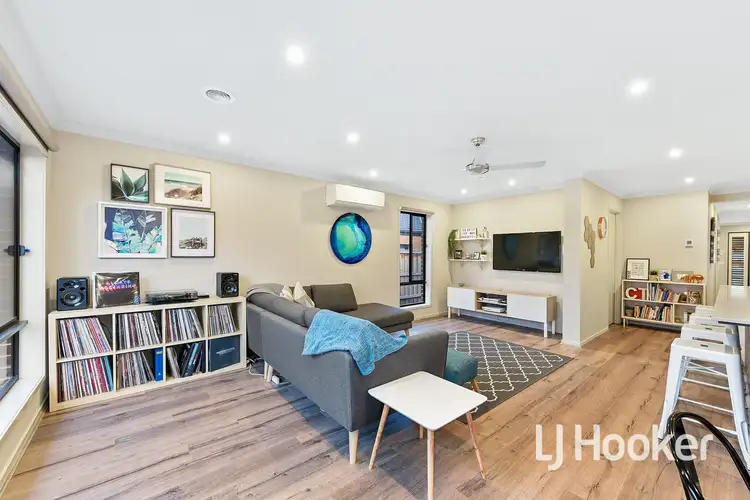 Sixth view of Homely house listing, 5 Vantage Drive, Pakenham VIC 3810