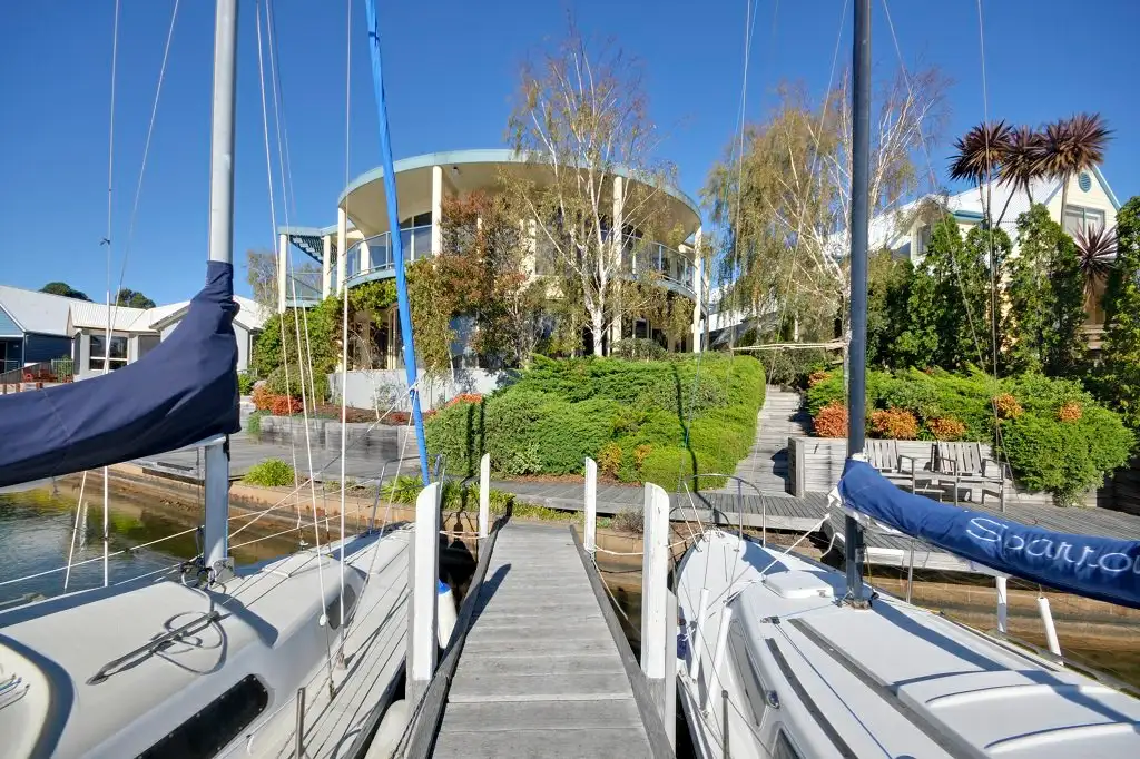 Main view of Homely townhouse listing, Townhouse 2/30 Aquarius Way, Paynesville VIC 3880
