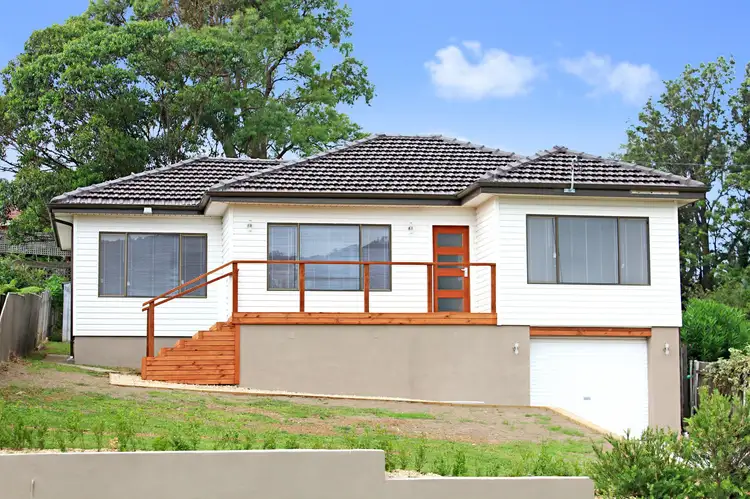11 Pooraka Avenue, West Wollongong NSW 2500