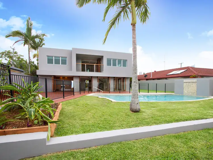106 Salerno Street, Isle Of Capri QLD 4217