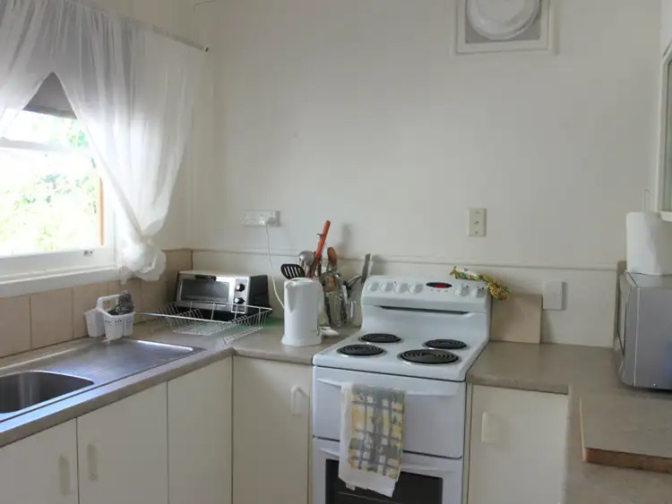 Fourth view of Homely house listing, 22 Villeneuve Street, Alexandra VIC 3714