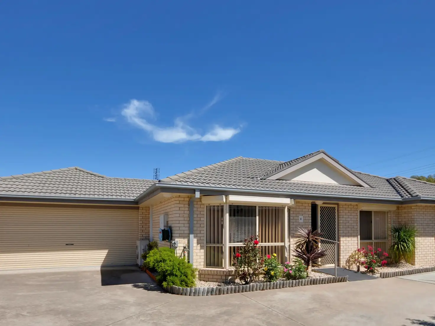 Main view of Homely unit listing, 4/16 Roadknight Street, Lakes Entrance VIC 3909