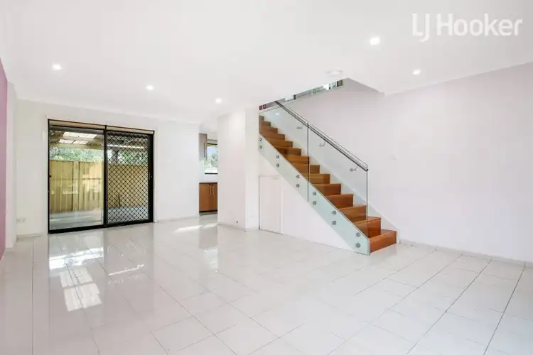 Third view of Homely townhouse listing, 8/19 Shortland Avenue, Lurnea NSW 2170