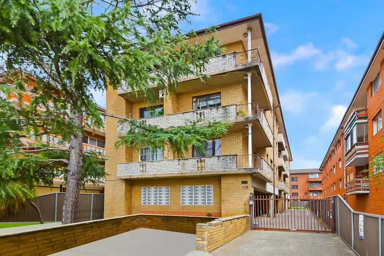 1/25 Park Road, Cabramatta NSW 2166