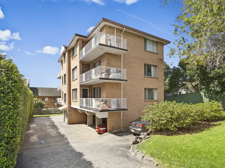 Main view of Homely unit listing, 4/2 Sperry Street, Wollongong NSW 2500