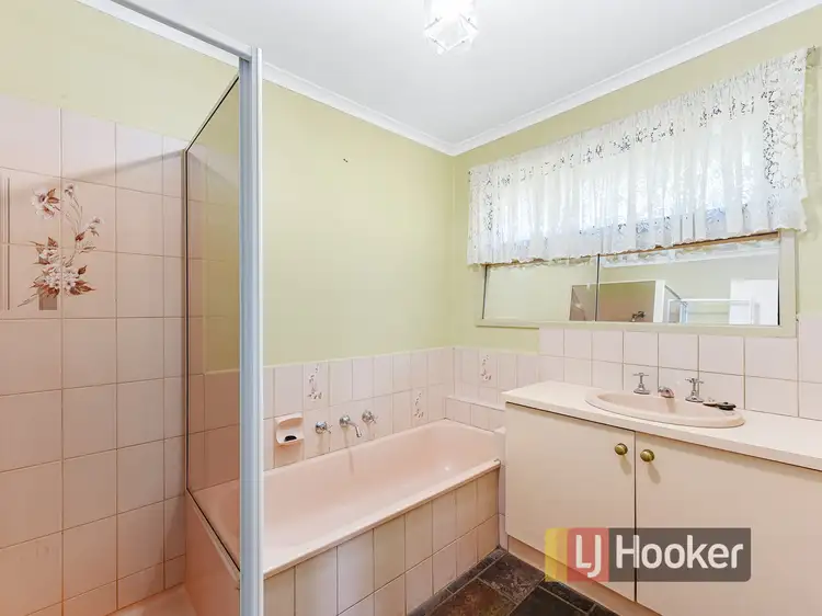Fifth view of Homely house listing, 18 Peppercorn court, Cranbourne North VIC 3977