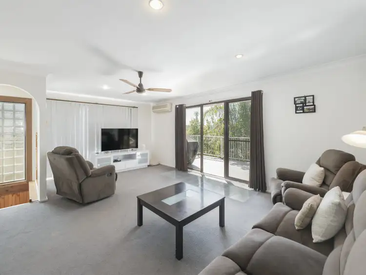 Fifth view of Homely house listing, 8 Kenley Crescent, Macquarie Hills NSW 2285