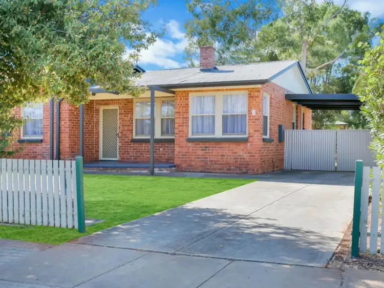 32 Broadmeadows Road, Elizabeth North SA 5113