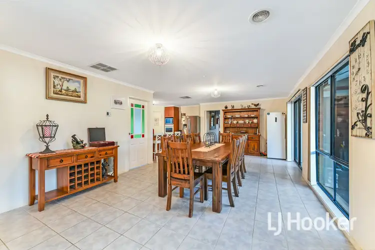 Fifth view of Homely house listing, 19 Gillian Place, Pakenham VIC 3810