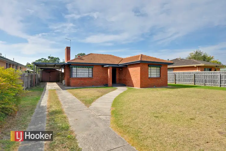 15 Jones Street, Stratford VIC 3862