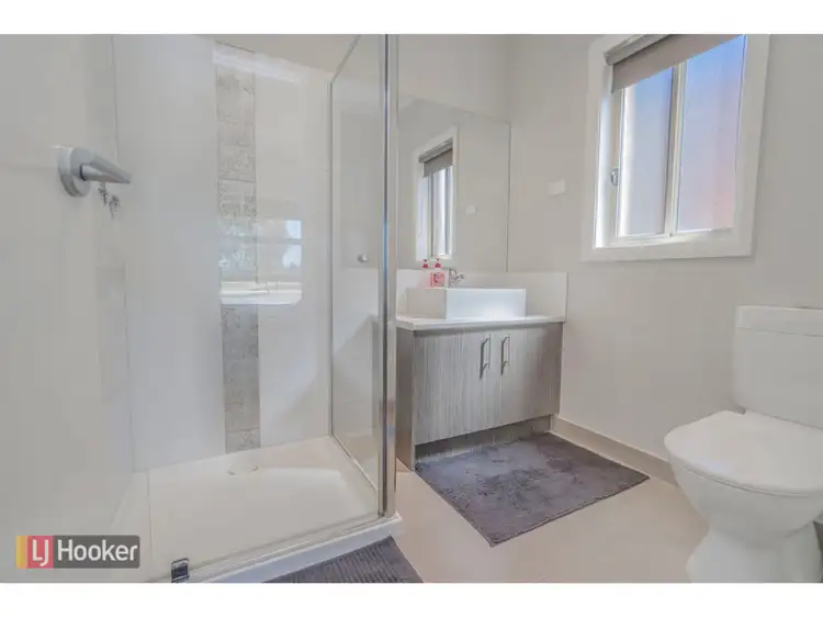 Fifth view of Homely house listing, 463 Grand Boulevard, Craigieburn VIC 3064