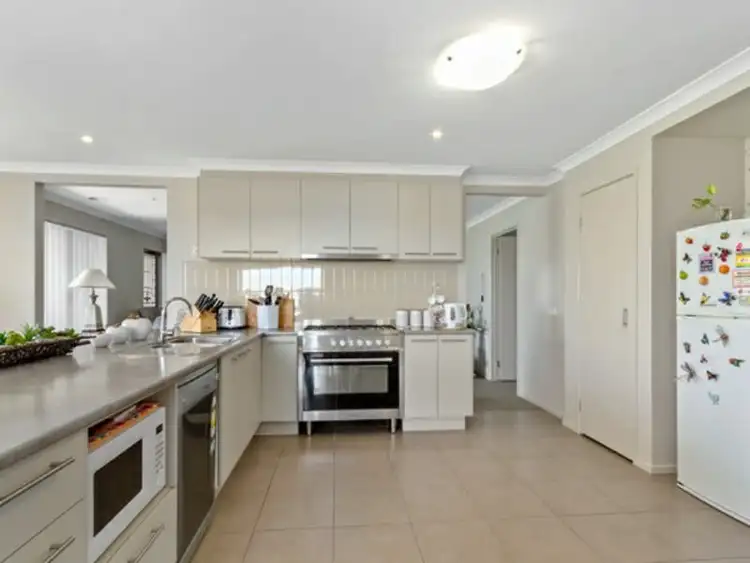 Seventh view of Homely townhouse listing, 31 Connaught Way, Traralgon VIC 3844