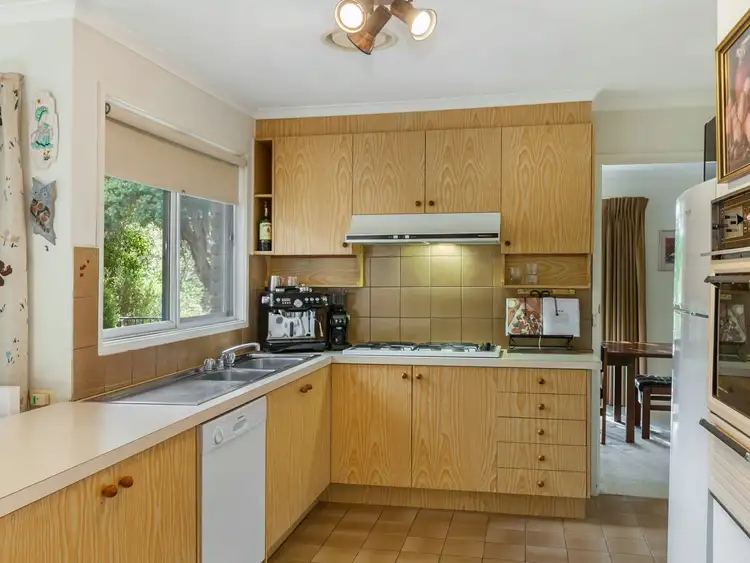 Fifth view of Homely house listing, 6 Milne Court, Wallan VIC 3756