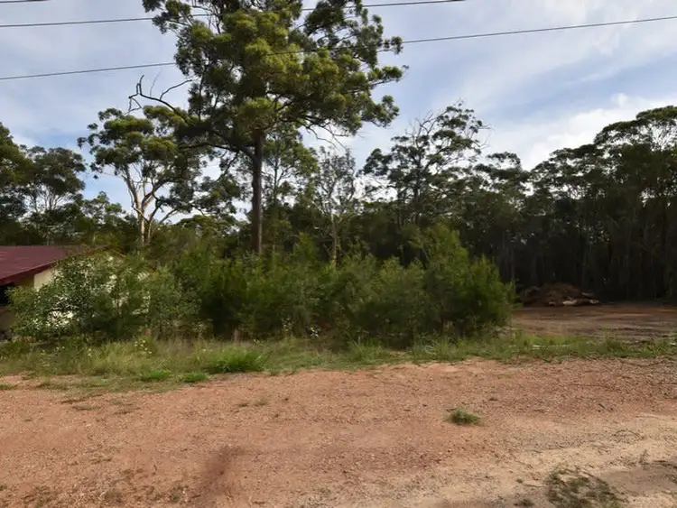 8 Saturn, Russell Island QLD 4184