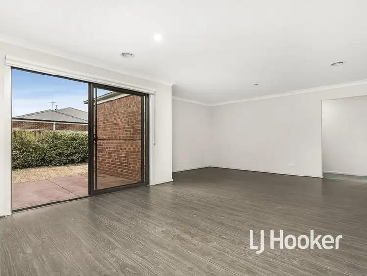Fourth view of Homely house listing, 15 Dennerley Way, Truganina VIC 3029