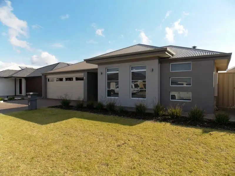 Main view of Homely house listing, 4 Blossom Chase, Aubin Grove WA 6164