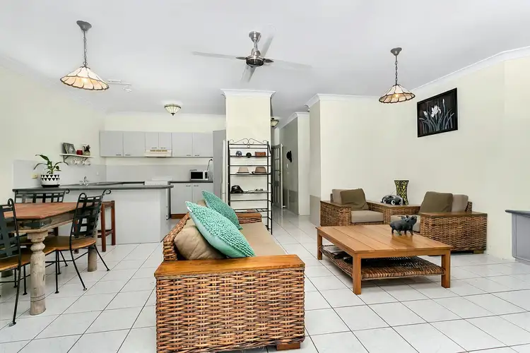 Main view of Homely unit listing, 1/30-32 Springfield Crescent, Manoora QLD 4870