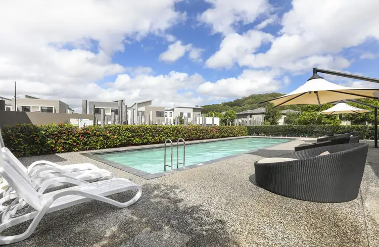 75/2 Inland Drive, Tugun QLD 4224