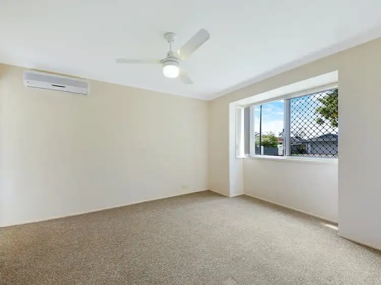 Second view of Homely house listing, 4 Poplar Place, Taigum QLD 4018