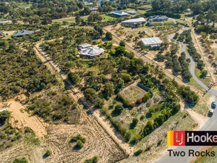 Second view of Homely house listing, 33 Linda Grove, Gabbadah WA 6041