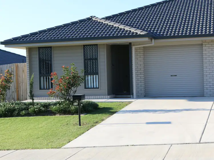 Main view of Homely unit listing, Unit 1/7 Richmond Terrace, Plainland QLD 4341
