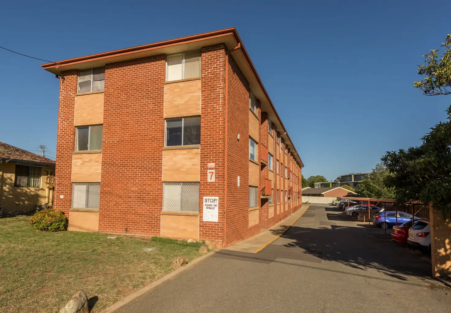 Main view of Homely unit listing, Unit 4/7 Young Street, Queanbeyan NSW 2620