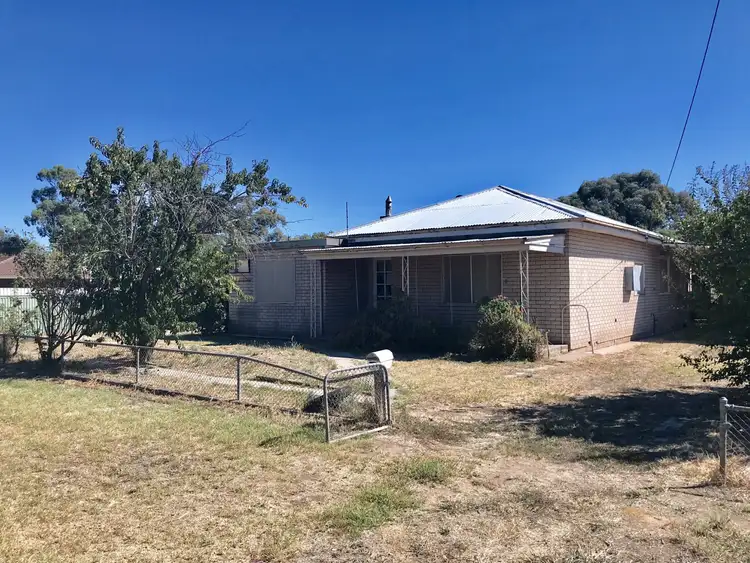 6 Victoria Street, Walla Walla NSW 2659