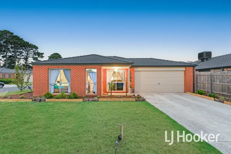24 Melissa Way, Pakenham VIC 3810