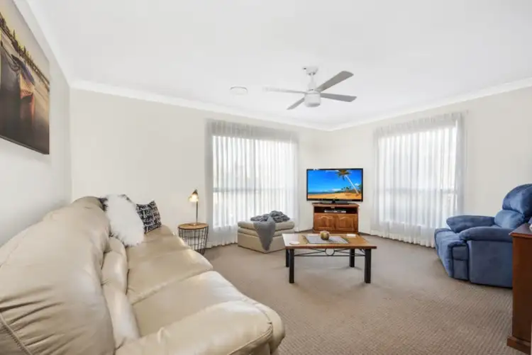 Fifth view of Homely house listing, 2 Drovers Way, Wadalba NSW 2259