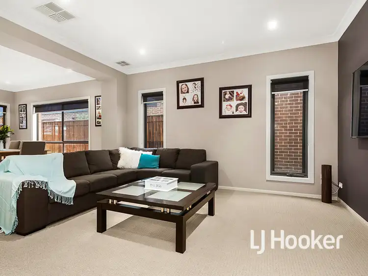 Sixth view of Homely house listing, 16 Tamborine Avenue, Point Cook VIC 3030