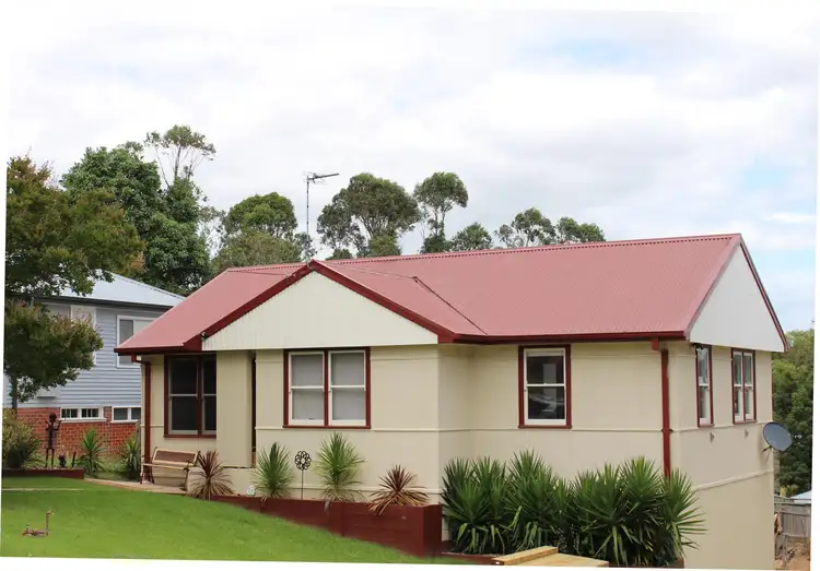 31 Glebe Avenue, Bega NSW 2550