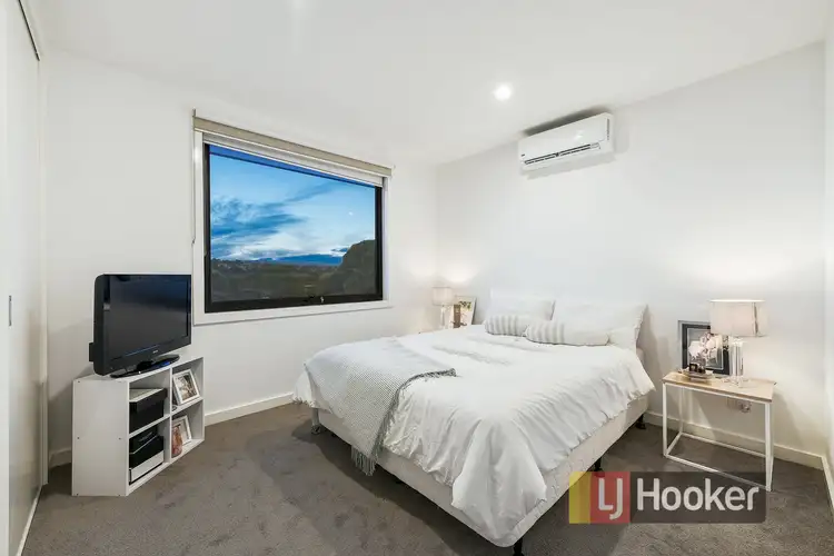 Sixth view of Homely townhouse listing, 31 Tripoli Court, Hallam VIC 3803