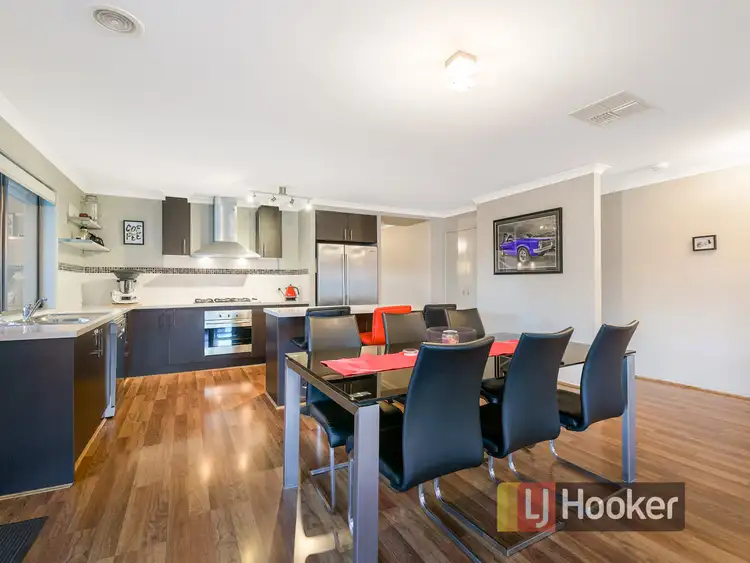 Second view of Homely house listing, 32 Bronson Circuit, Cranbourne North VIC 3977