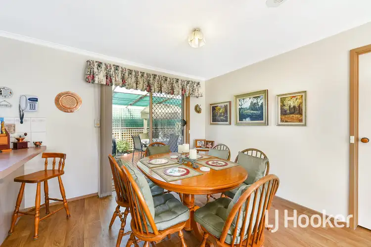 Sixth view of Homely unit listing, 2/18 Katjusha Court, Pakenham VIC 3810