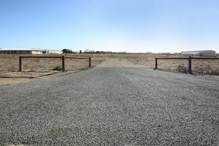 25 Bowman Rd, Wallaroo SA 5556