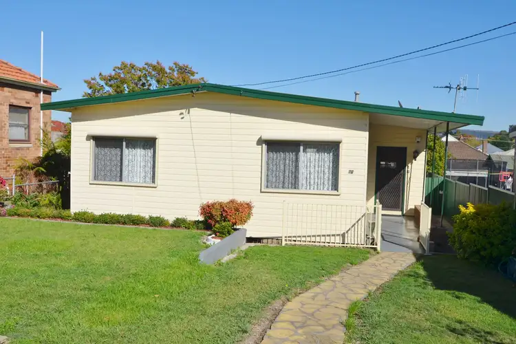 70 Ferro Street, Lithgow NSW 2790