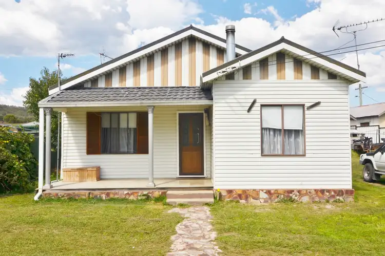 4 Farley Street, Cullen Bullen NSW 2790