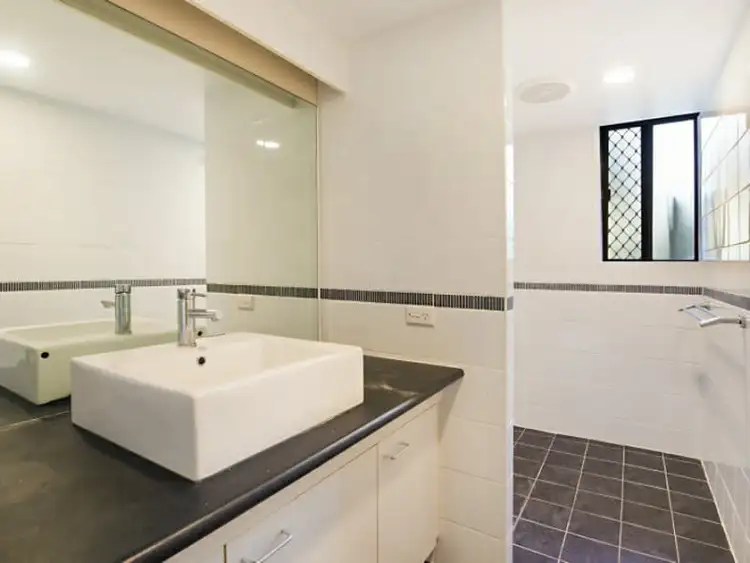 Fifth view of Homely unit listing, 2/121 Surf Parade, Broadbeach QLD 4218