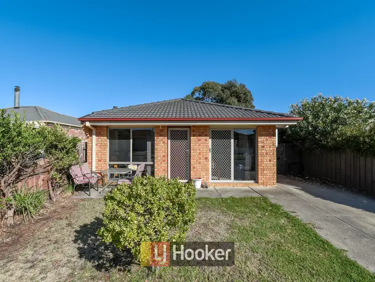 39 Raisell Road, Cranbourne West VIC 3977