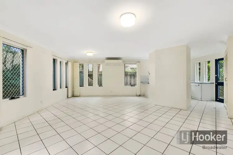 2/16 Hollywell Road, Biggera Waters QLD 4216