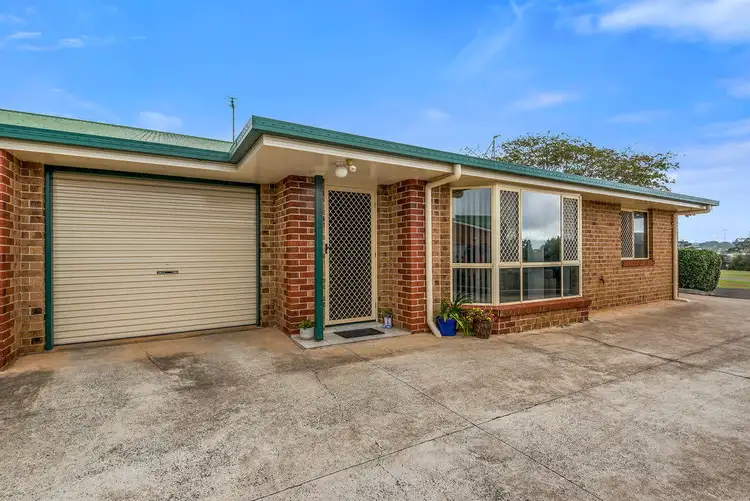 1/4 Brunckhorst Drive, Kearneys Spring QLD 4350