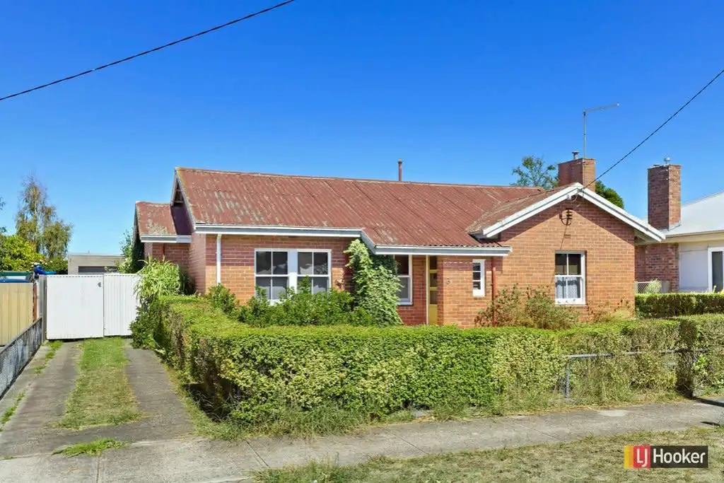Main view of Homely house listing, 3 Johnstone Cresent, Colac VIC 3250