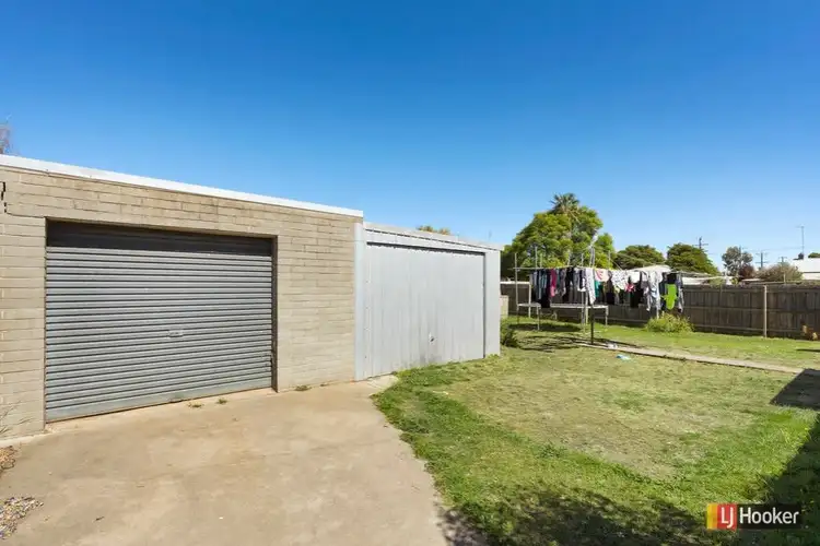 Fifth view of Homely house listing, 3 Johnstone Cresent, Colac VIC 3250