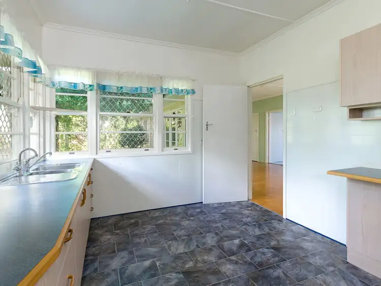 Fifth view of Homely house listing, 4 Deconlay Street, Warwick QLD 4370