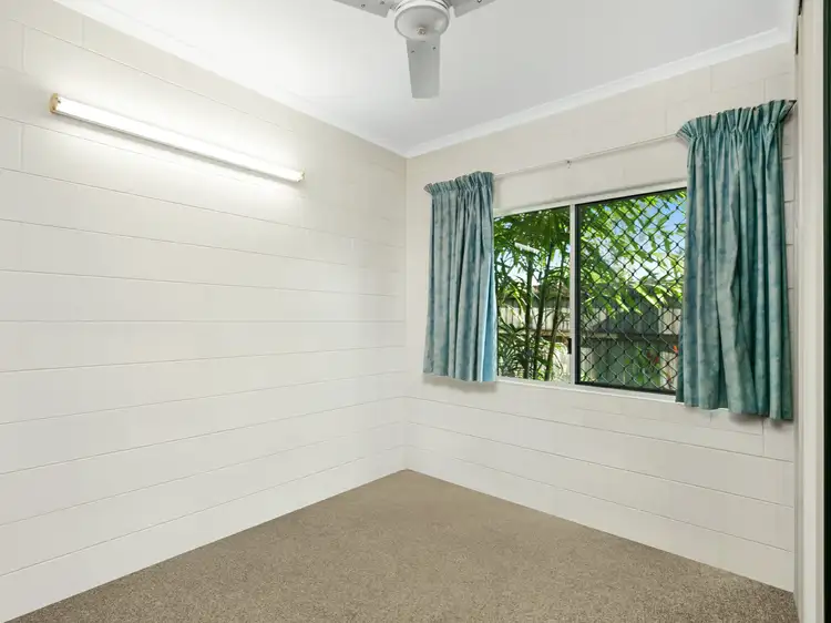 Fifth view of Homely semi-detached listing, 38 Ireland Crescent, Whitfield QLD 4870