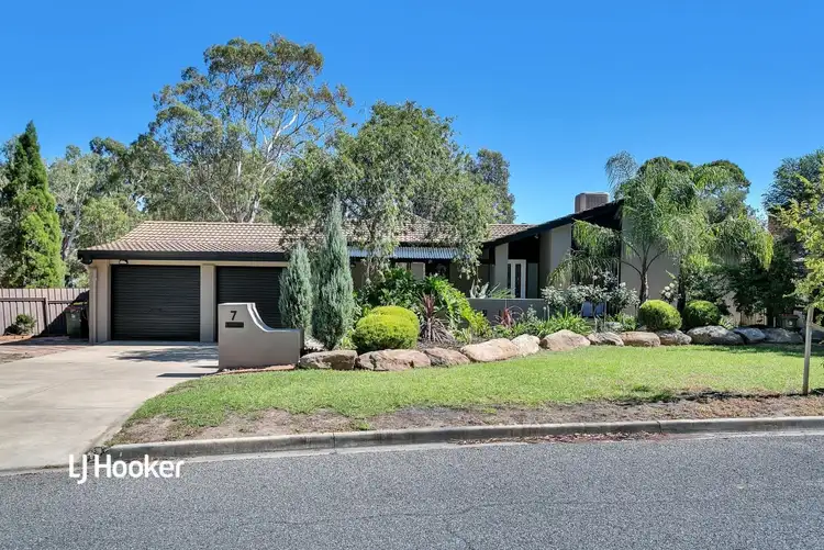 7 Mowbray Crescent, Fairview Park SA 5126