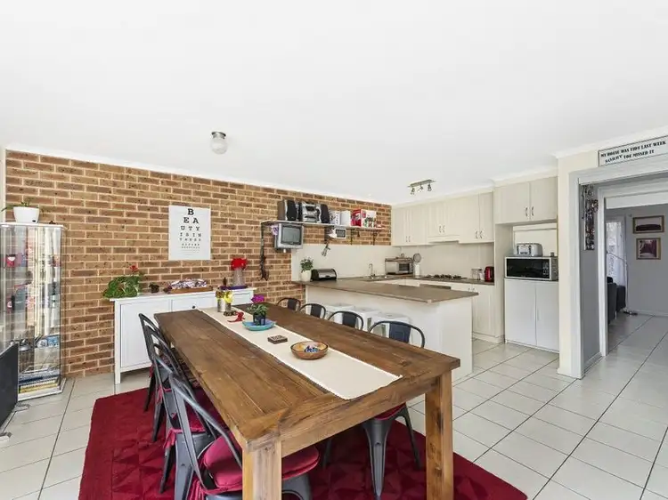 Main view of Homely townhouse listing, 1/24 Binaburra Place, Queanbeyan NSW 2620