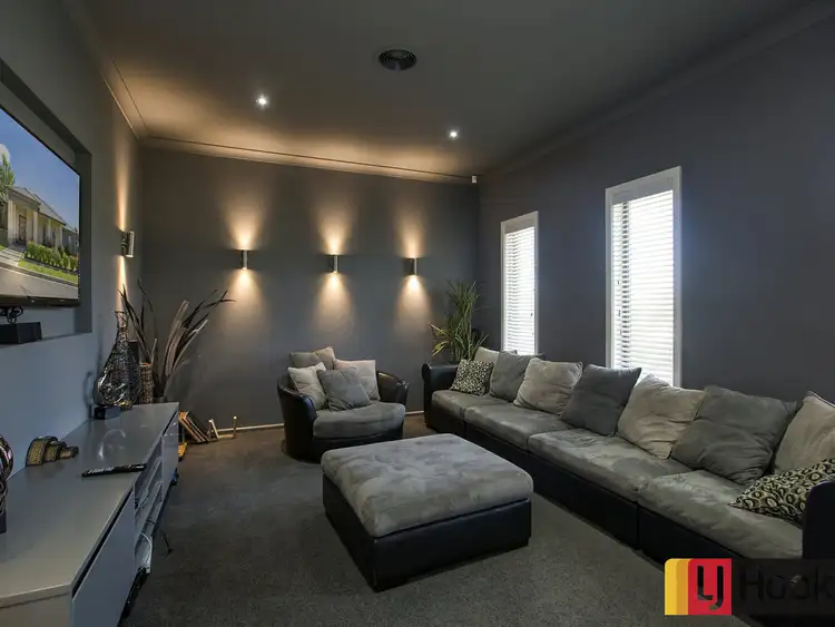 Third view of Homely house listing, 3 Peak Drive, Hillvue NSW 2340