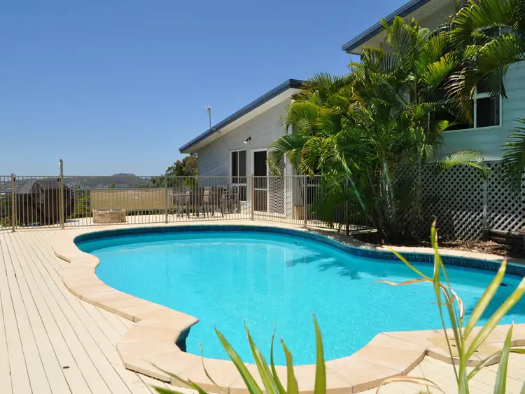 72 Gretel Drive, Clinton QLD 4680