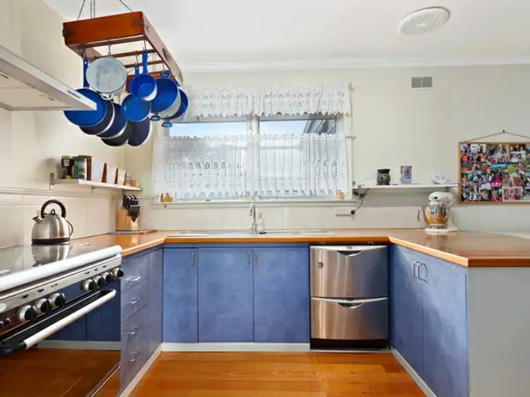 Third view of Homely house listing, 5 Albert Court, Morwell VIC 3840